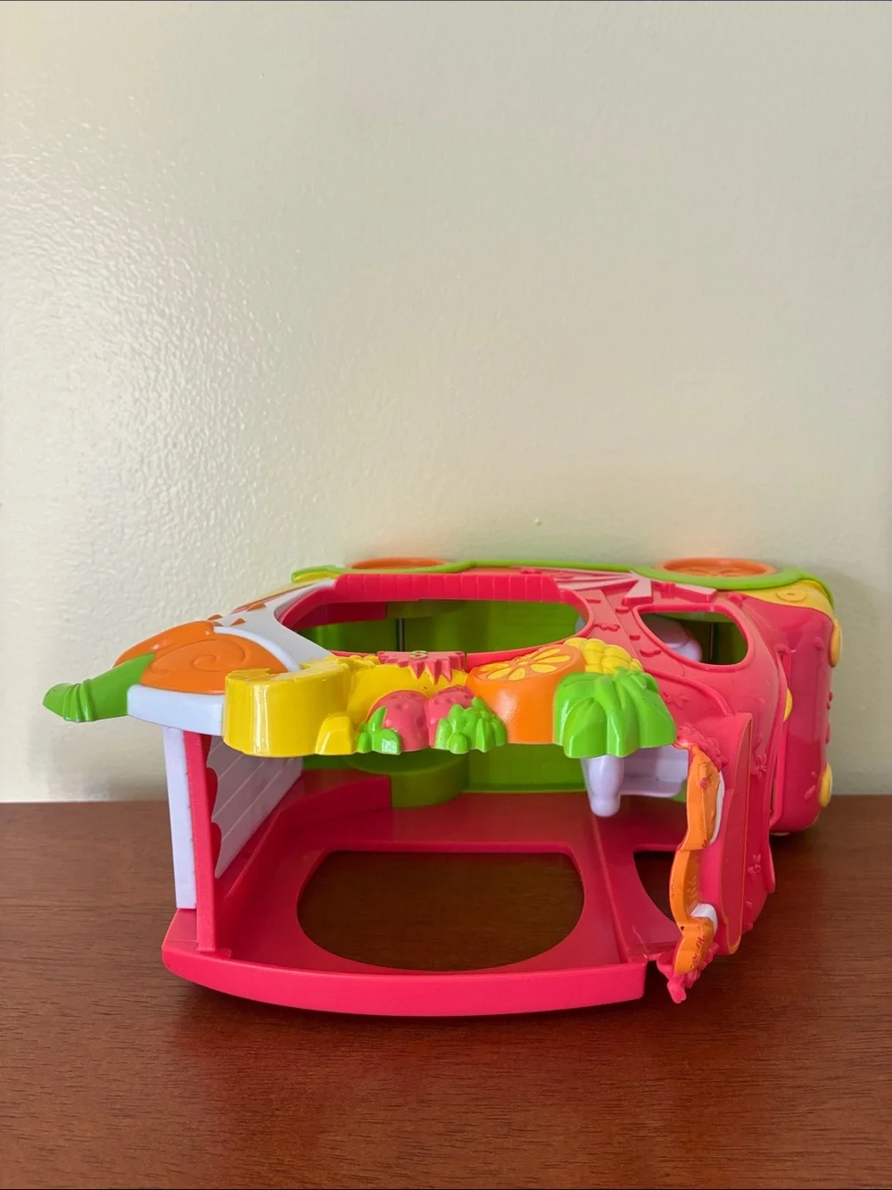 Shopkins Shoppies Groovy Smoothie Juice Truck